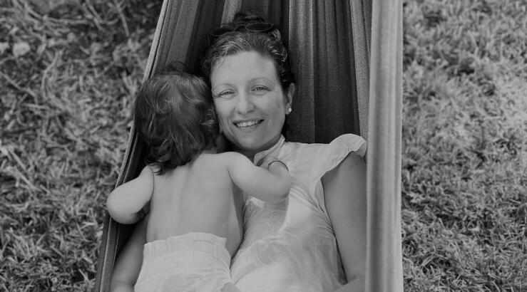 Νίκη Δραγούμη: Φωτογραφίζει τον παππού της να παίζει με το δισέγγονό του [εικόνα]