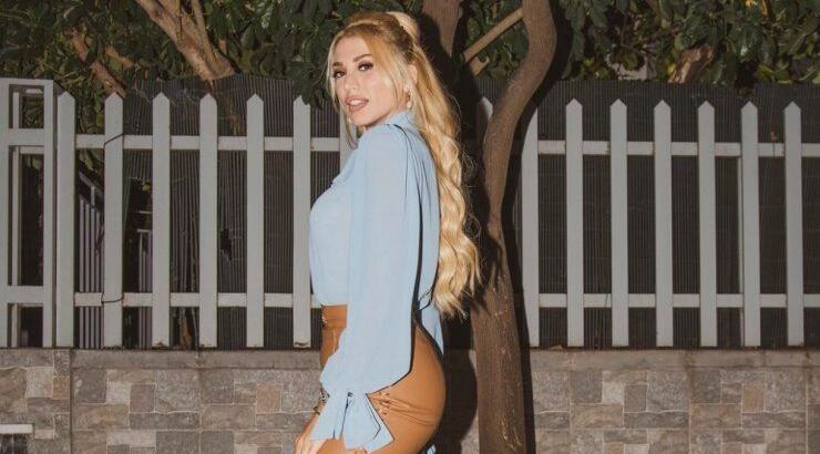 Κωνσταντίνα Σπυροπούλου: Πώς να αντιγράψεις το girly up-do που κάνει συχνά 