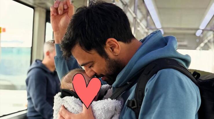 Ανδρέας Γεωργίου: Κάνει skin-to-skin αγκαλιά με την 3 μηνών κόρη του [εικόνα]