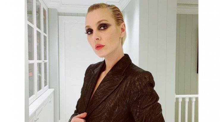 Τάμτα: Βήμα-βήμα πως να πετύχεις το wet hair look της