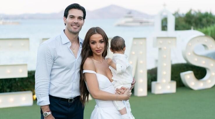 Ελένη Φουρέιρα: Το βίντεο με τον γιο της τη στιγμή που διαβάζει τους αριθμούς στα ελληνικά και στα ισπανικά