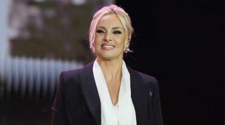 Πέγκυ Ζήνα: «Άκουγα σχόλια από συναδέλφους ότι πάχυνα, ότι σοβάρεψα» [βίντεο]