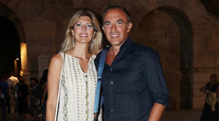 Νίκος Αλιάγας: Σε σπάνια βραδινή έξοδο στην Αθήνα με τη σύζυγό του - Που βρέθηκαν; [εικόνες]