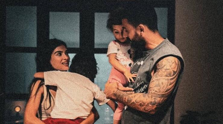 Άντρεα Κυριάκου: «Θεωρώ ότι είμαι πιστό αντίγραφο της μαμάς μου, στο τι μαμά είμαι» [βίντεο]