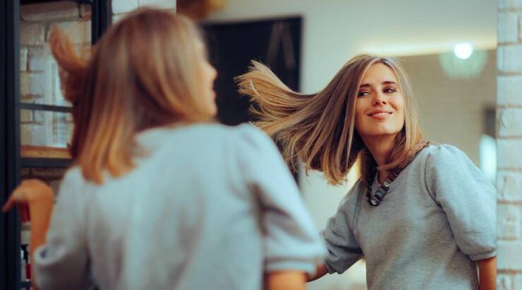 Τι είναι το hair contouring για το οποίο μιλούν όλοι οι beauty experts;