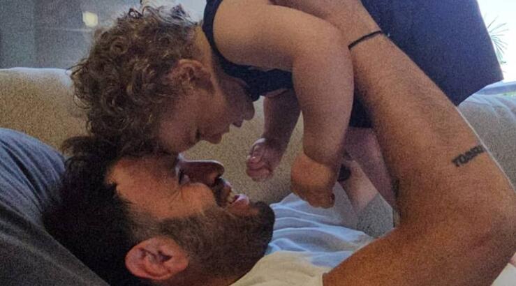 Ο Hovig για τον γιο του: «Μπαίνω να τον δω που κοιμάται και συγκινούμαι» [βίντεο]