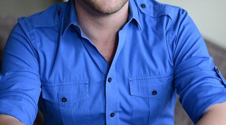 Απίστευτο: 34χρονος ζει με τις δυο γυναίκες του στο ίδιο σπίτι [εικόνες]