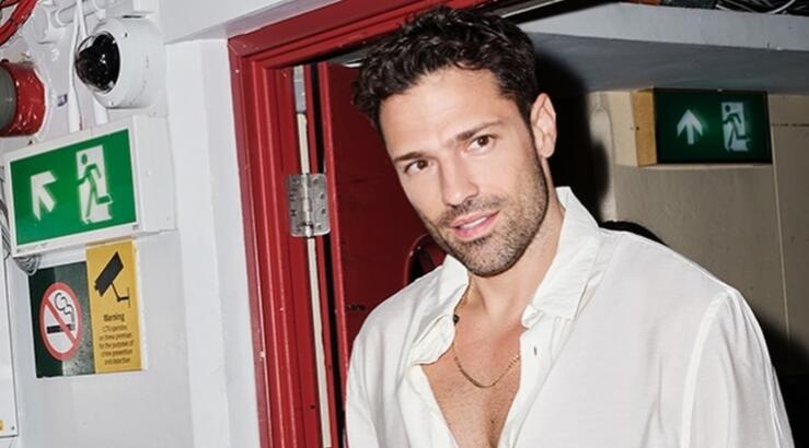 Κωνσταντίνος Αργυρός: Που βρέθηκε και τι τραγούδησε αμέσως μετά τη γέννηση του γιου του [βίντεο]