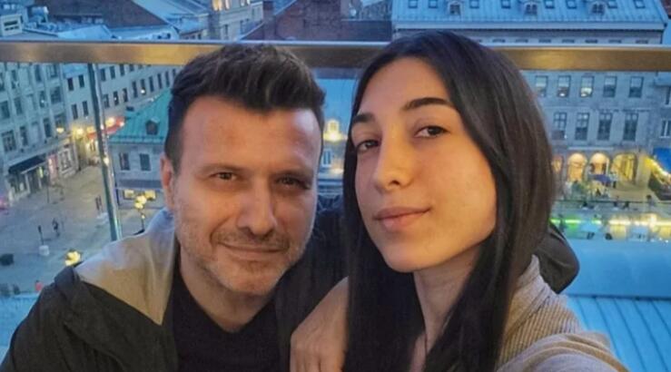 Η κόρη του Πλούταρχου αποκαλύπτει: "Ο πατέρας μου δεν ήξερε αγγλικά, η μητέρα μου του εξηγούσε" [βίντεο]