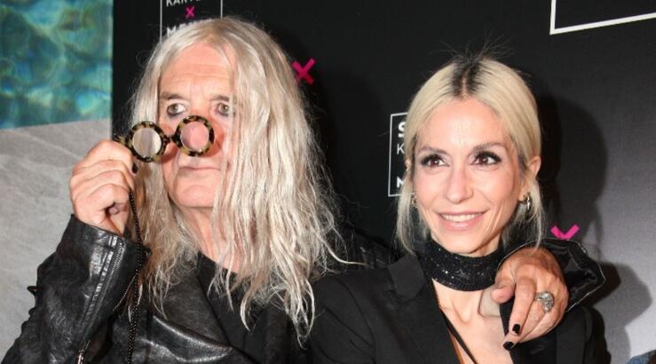 Σοφία για Νίκο Καρβέλα: "Το σπέρμα που είναι υπεύθυνο για την ύπαρξή μου" [εικόνα]