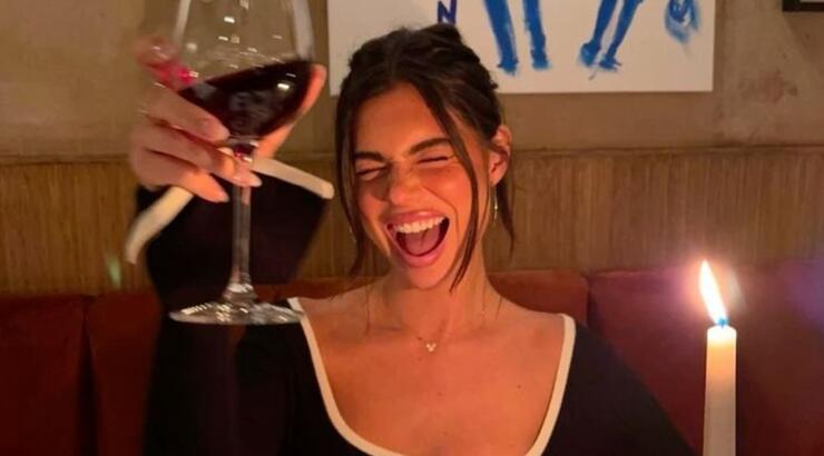 8 κομψές ιδέες για τα μανικιούρ του χειμώνα