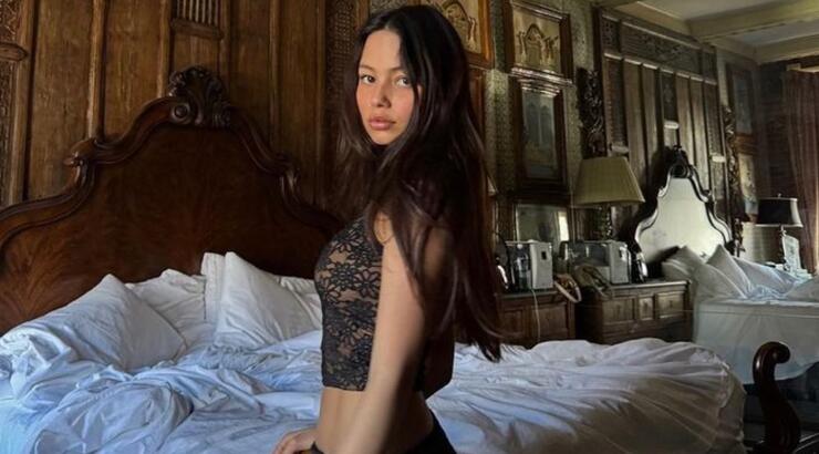 Μαλλιά που λαδώνουν: Μάθε πώς θα τα διατηρήσεις καθαρά για περισσότερο