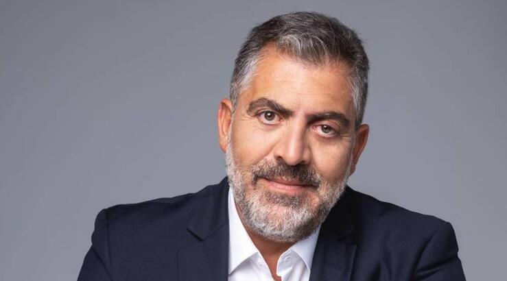 Βαρύ πένθος για τον Κούλλη Νικολάου: «Έφυγε» ο αδερφός του 