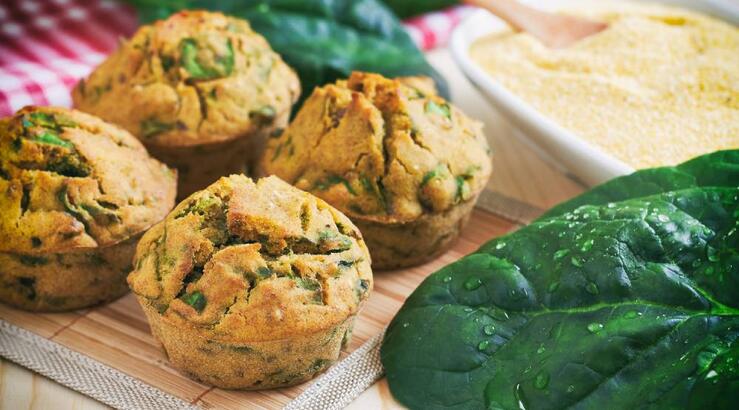 Πώς να φτιάξεις υγιεινά muffins με σπανάκι 