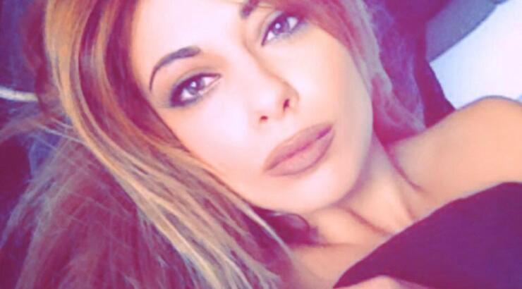 Στο καροτσάκι η Μίνα Αρνάουτη