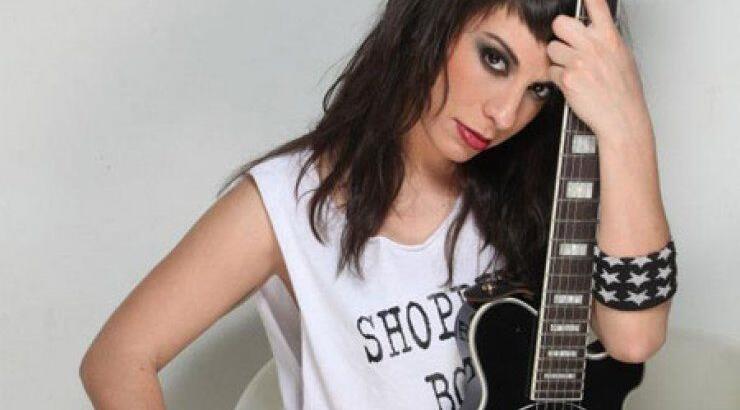 Σοκάρει η Πένυ Σκάρου: "Σεκιούριτι πήρε το παπούτσι μου και ήταν μέσα το πόδι μου"