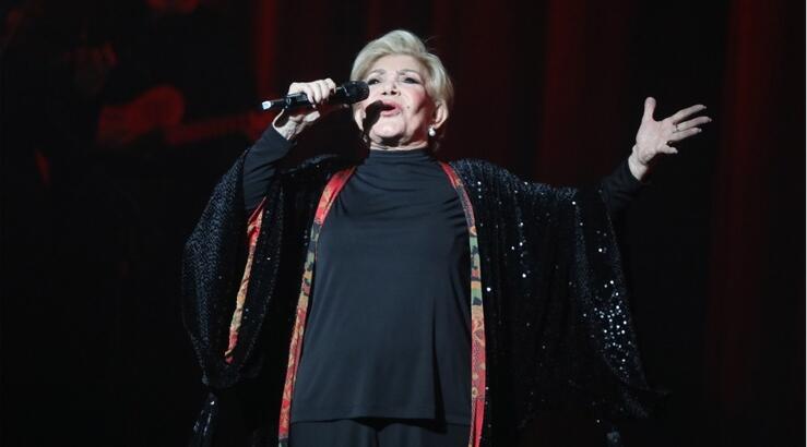 Eπώνυμοι Κύπριοι συγκινούν αποχαιρετώντας τη Μαρινέλλα [εικόνες]