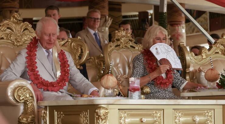 Βασιλιάς Κάρολος: Τα δάκρυα της Καμίλα ακούγοντας τον να μιλά για την μάχη του με τον καρκίνο