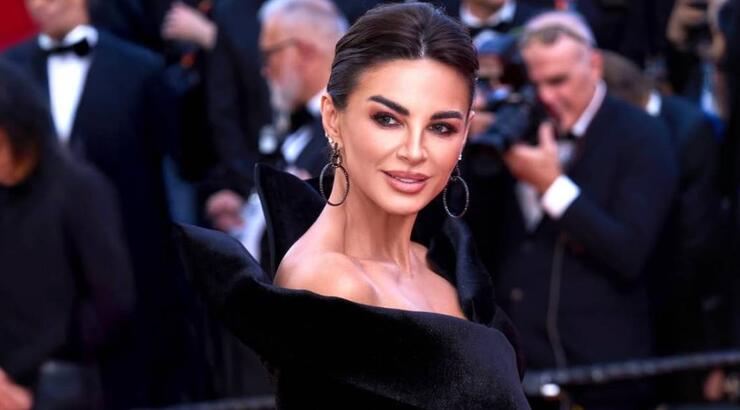 Ramona Filip:¨Με το look που επιβεβαιώνει ότι το κολάν εκτός γυμναστηρίου είναι η απόλυτη fashion δήλωση