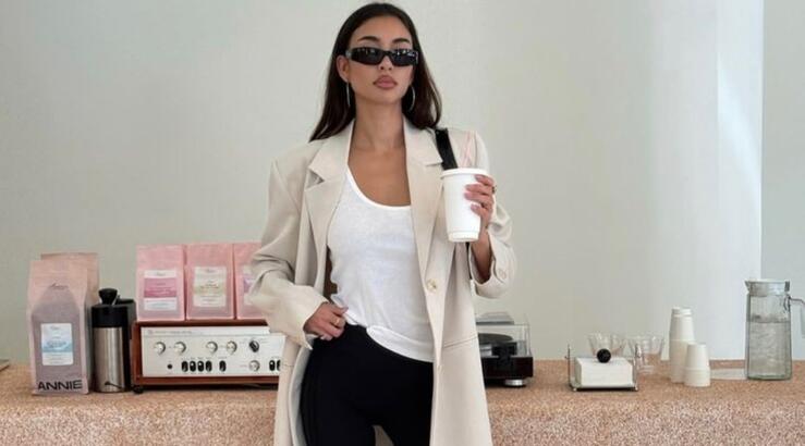 To Subtle Cateye είναι το νέο glazed donut manicure