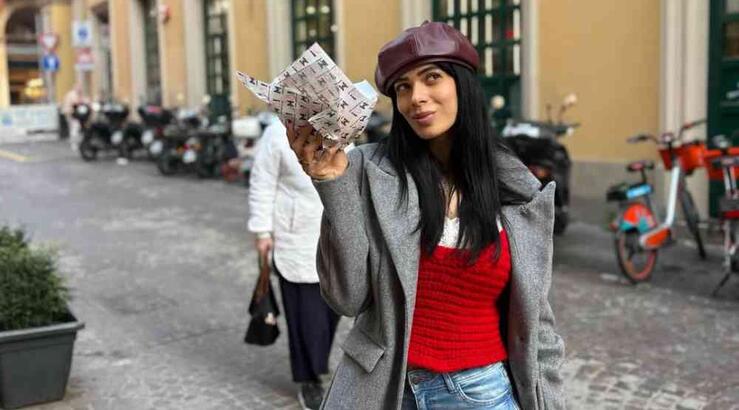 Η Μαρία Κορτζιά σου δίνει inspo αν είσαι καλεσμένη σε βάφτιση