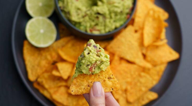 Σου δίνουμε inspo για εύκολα ντιπ για τις επισκέψεις φίλων στο σπίτι 