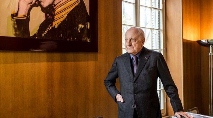 Ο μεγιστάνας της μόδας Pierre Bergé επιτίθεται στους σχεδιαστές που λανσάρουν ισλαμική μόδα 