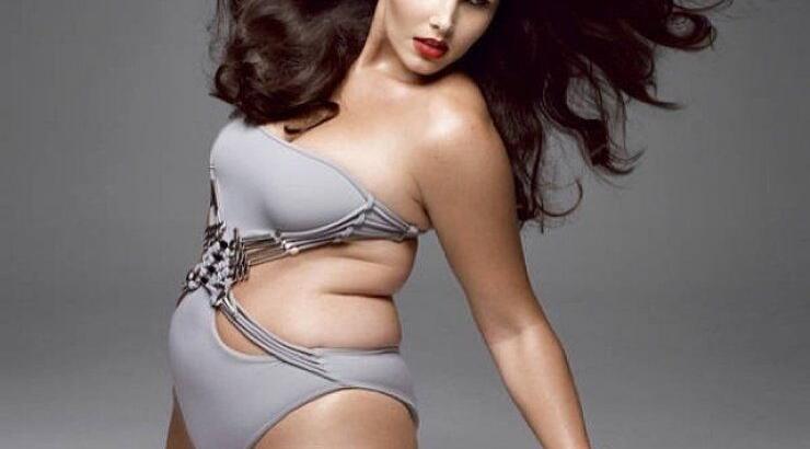 Μοντέλο 90 κιλών στις σελίδες του ημερολογίου Pirelli