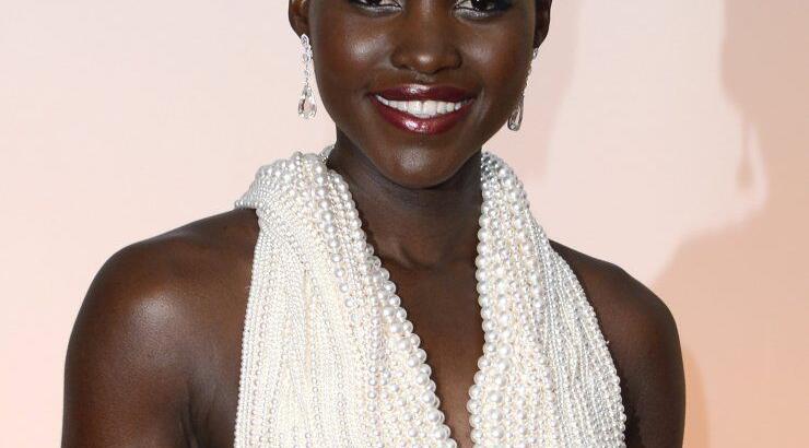 Κλάπηκε το φόρεμα που φορούσε η Lupita Nyong