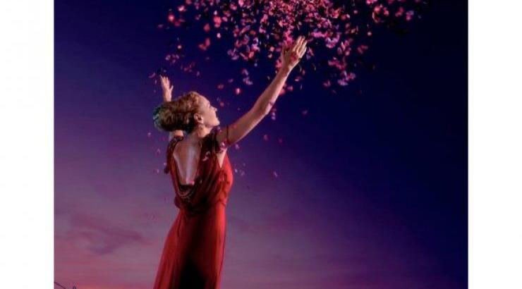 Uma Thurman: Η εντυπωσιακή φωτογράφιση για το ημερολόγιο Campari 2014