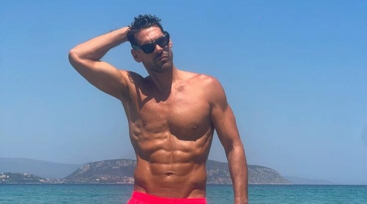 Σπαλιάρας: "Αν είχα γιο θα του έλεγα γίνε γιατρός να σώζεις ζωές, μη γίνεις Σπαλιάρας να βγάζεις φωτογραφίες" [εικόνα]