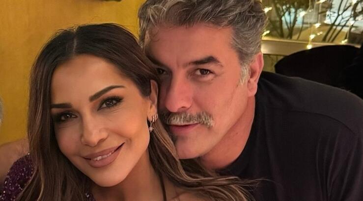 Βασίλης Μπισμπίκης: Έτσι "απαντά" στο πρωταπριλιάτικο ψέμα χωρισμού από την Δέσποινα Βανδή [εικόνα]