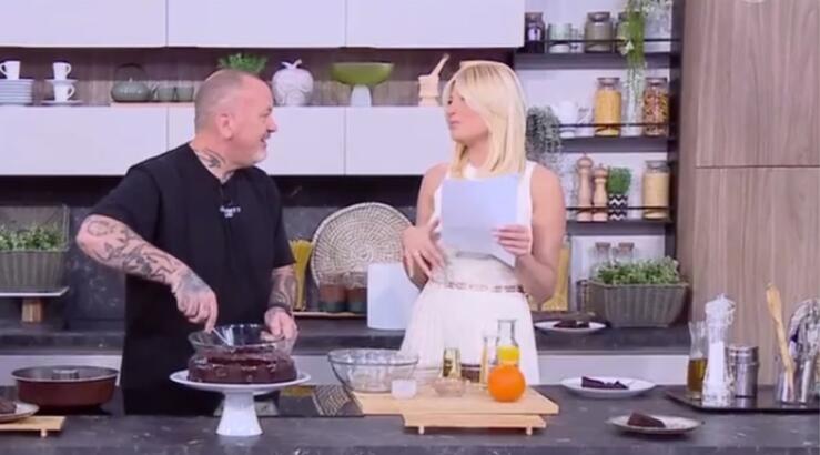 Σκαρμούτσος σε Σκορδά: «Αν δεις ότι δεν χορταίνεις σταμάτα, έχεις και γάμο» [βίντεο]