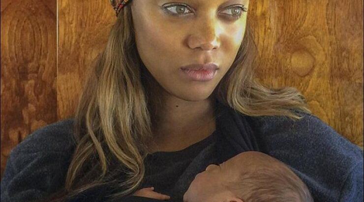 H Tyra Banks μας παρουσιάζει για πρώτη φορά το νεογέννητο γιο της [εικόνα]