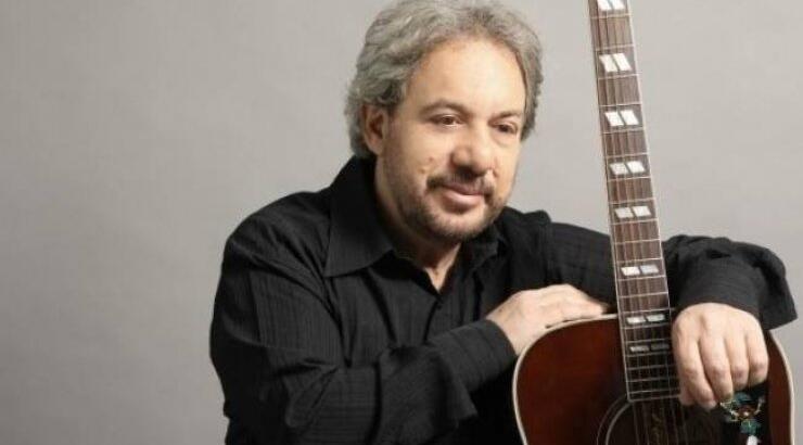 Δύσκολες στιγμές για τον Αντώνη Βαρδή!