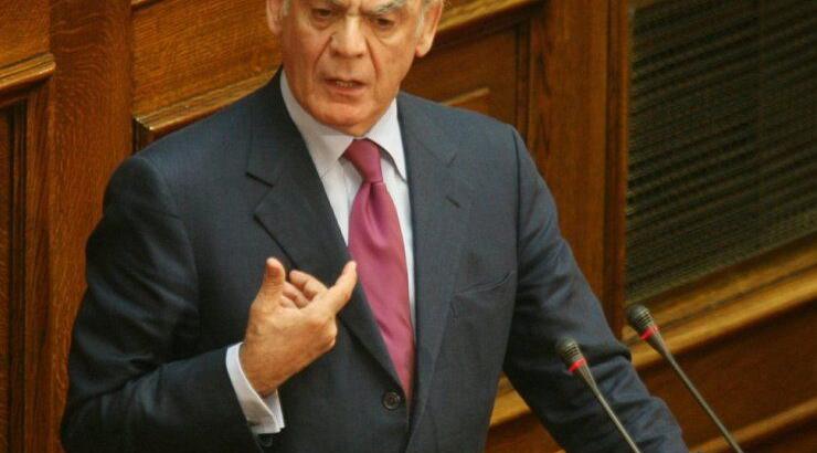 Aφαιρείται το χρυσό κλειδί της Πάφου από τον Τσοχατζόπουλο 