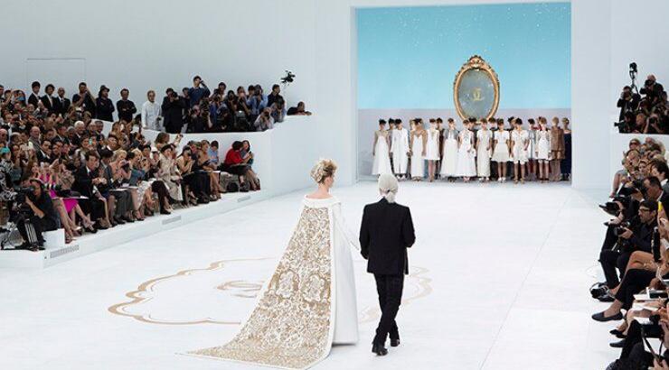 Τι αποκαλύπτει ο Κarl Lagerfeld για την Couture collection της Chanel [Βίντεο]