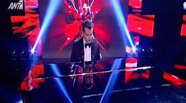 "The Voice": Ο Γιώργος Λιάγκας έπαιξε… πιάνο!