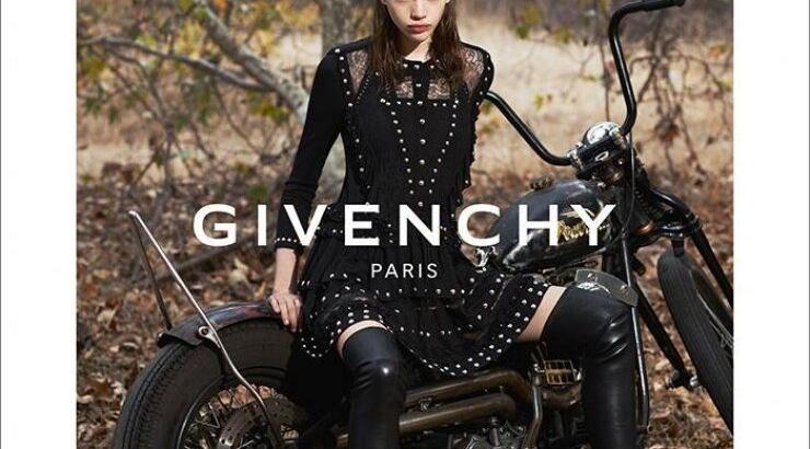 Το fashion show του Givenchy μετακομίζει στη Νέα Υόρκη 