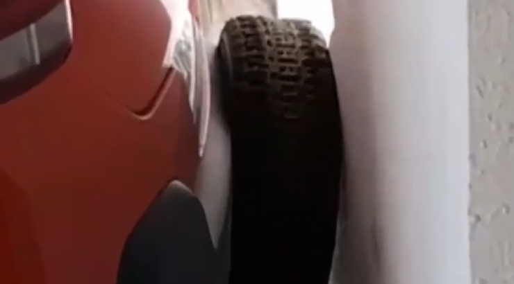 Το τρολάρισμα Κύπριου ηθοποιού στη γυναίκα του