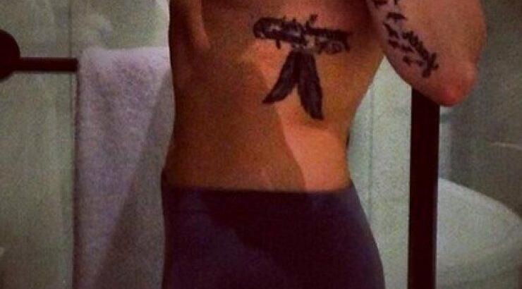 Χαμός: Διέρρευσαν ολόγυμνες φωτό διάσημης τραγουδίστριας