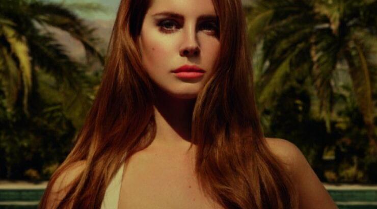 Η Lana και κορίτσι Versace;