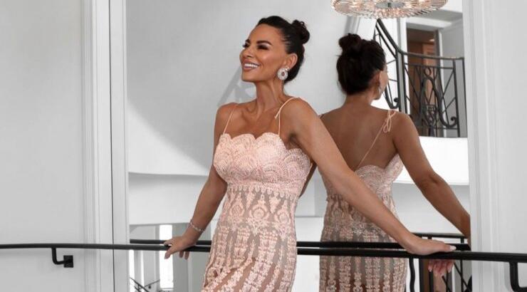 Ραμόνα Φίλιπ: Το λαμπερό beauty look της στις Κάννες