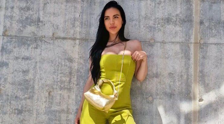 Στέφανη Σόλωνος: Με εντυπωσιακό μακιγιάζ και χτένισμα στη βάπτιση της κόρης της