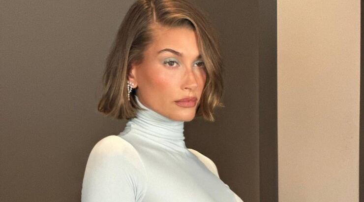 Hailey Bieber: Η πρόταση της για ένα κομψό “ballet” up-do