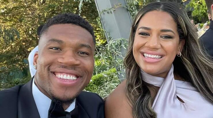 Γιάννης Αντετοκούνμπο - Mariah Riddlesprigger: Η φωτογραφία από τον πρώτο τους χορό 