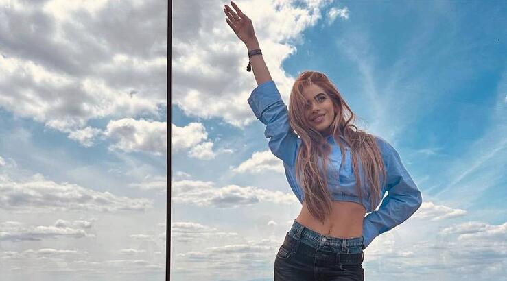 Μαρία Κορτζιά: Ποζάρει με τους γιους της σε εντυπωσιακό roof σε ουρανοξύστη στο Τόκιο [εικόνες]