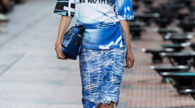 Άνοιξη 2014: Η Logomania είναι τάση 