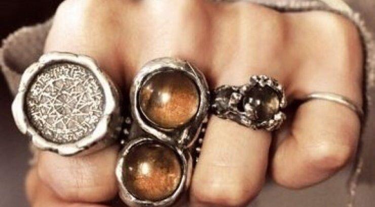 Δοκίμασέ το: Πολλά δαχτυλίδια μαζί 