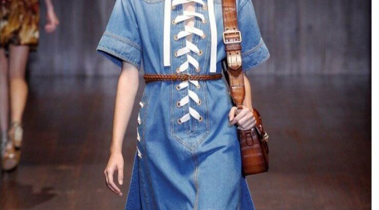 Τα denim φορέματα της Άνοιξης